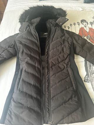 Plumas Zara Marrón Talla M