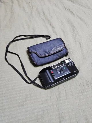 Cámara Yashica Motor J