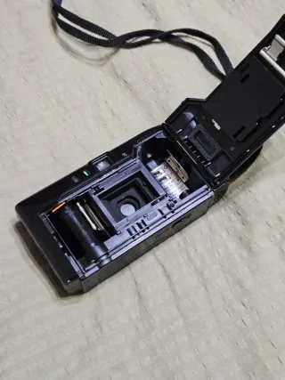 Cámara Yashica Motor J