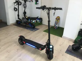 Patinete Eléctrico Xiaomi 380€, Skateflash 720€