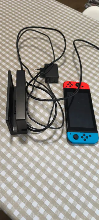Nintendo Switch Azul y Rojo