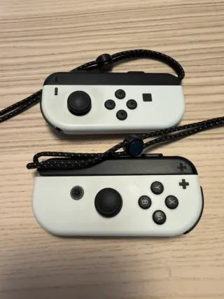 Nintendo Switch OLED Bianca e Nera