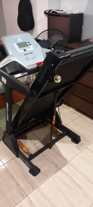 Cinta de correr BodyTone DT14 Negra