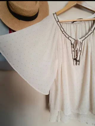 Blusa Zara Beige con Puntos Negros