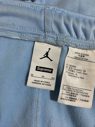 Conjunto Jordan x Supreme Azul