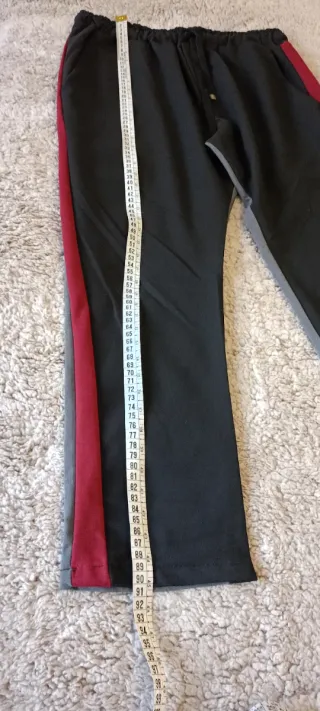 Pantaloni sportivi OVS neri con banda rossa