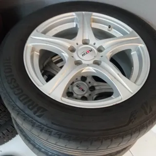 Llantas con cubiertas