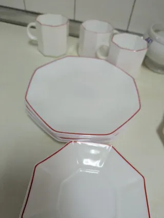 Juego de café porcelana blanco y rojo