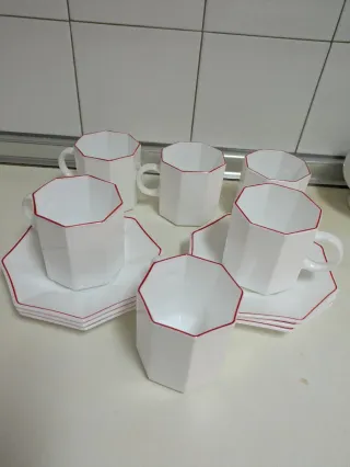 Juego de café porcelana blanco y rojo