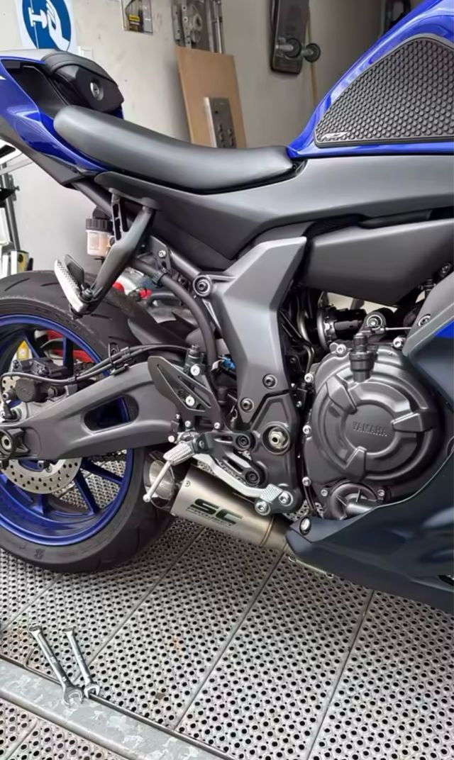Escape Yamaha MT-07 Tracer 700 R7