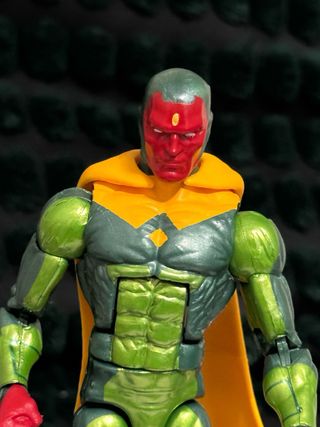 Figura Marvel Legends Vision Hasbro