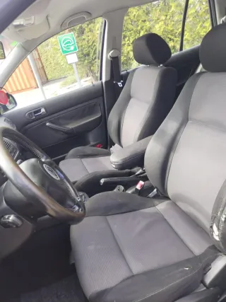 Volkswagen Golf Azul