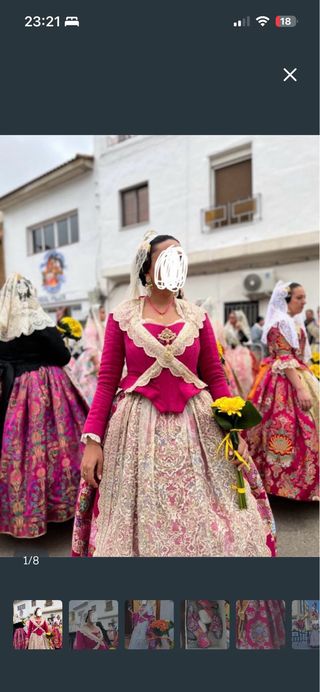 Traje de Fallera Fucsia y Dorado