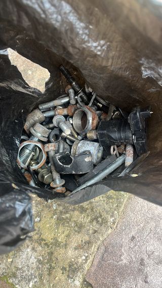 Tornillería, Frenos, y mas piezas Derbi savannah