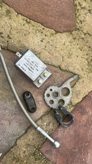 Tornillería, Frenos, y mas piezas Derbi savannah