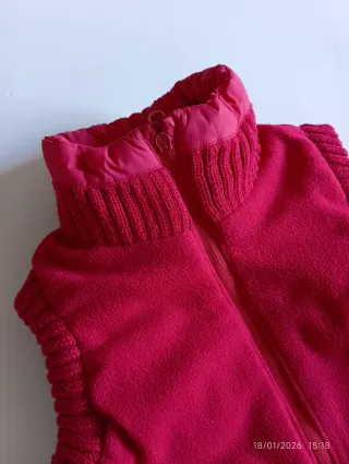 Chaleco acolchado rojo. Talla 7-8años