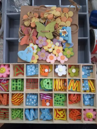 Lotto lettere legno e decorazioni