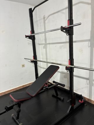 Banco de pesas con jaula para gimnasio