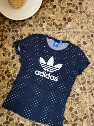 Camiseta Adidas puntos M