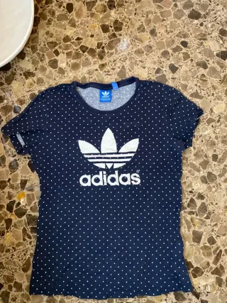 Camiseta Adidas puntos M