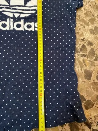 Camiseta Adidas puntos M