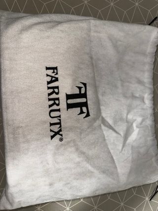 Bolso Farrutx piel marrón grande.