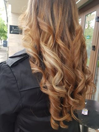 Maquillaje y peinado profesional