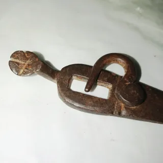 Pestillo forja S. XIX