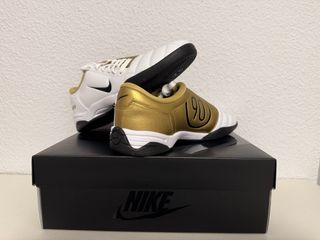 Nike Total 90 Botas Fútbol Doradas