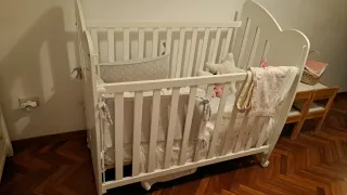 Cuna Micuna blanca con corazón