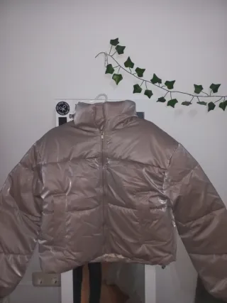 Chaqueta acolchada beige talla M