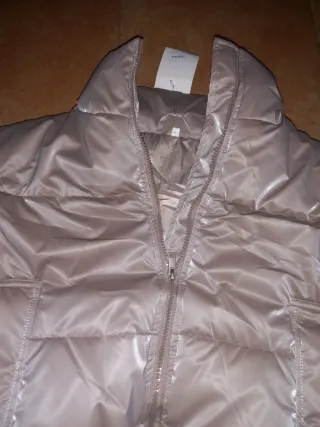 Chaqueta acolchada beige talla M