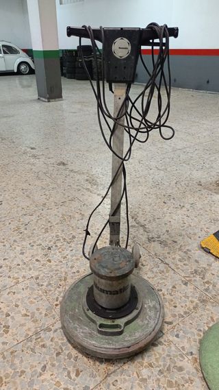 Pulidora Abrillantadora Numatic