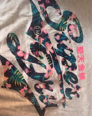 Camiseta Superdry Mujer Talla L Floral