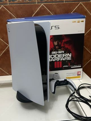 Console Sony PS5 + Gioco Call of Duty MWIII