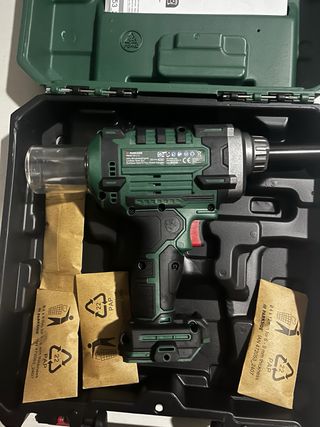 Pistola remachadora Parkside 20V