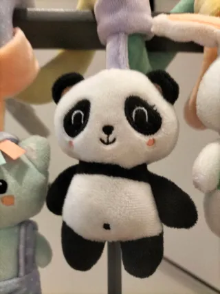 Espiral de peluches para cochecito o cuna