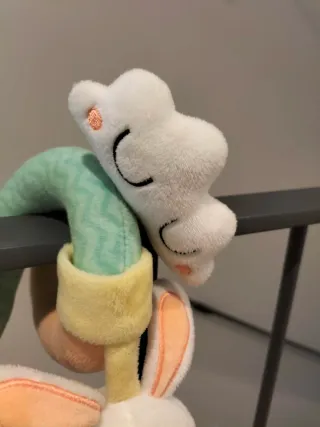 Espiral de peluches para cochecito o cuna