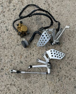 Coppia pedane e freno Honda CBR 954RR