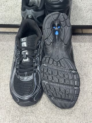 New Balance 740, talla 38