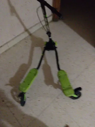 Patinete de pie verde