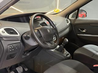 Renault Scenic 2012 ¡con 180.000km!