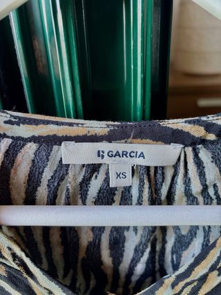 Blusa animal print G.Garcia - Sin estrenar -