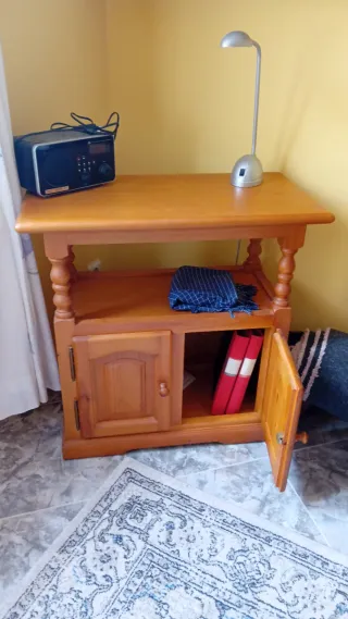 Mesa auxiliar madera