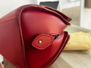 Louis Vuitton Epi Rojo