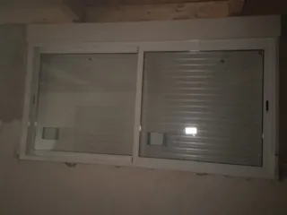 Ventana corredera con persiana NUEVA a estrenar