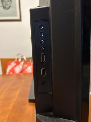 Televisor Grundig 72,5cm Negro