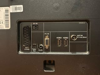 Televisor Grundig 72,5cm Negro