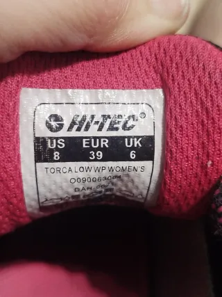 Zapatillas Hi-Tec Negras y Rosas