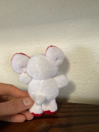 Orsetto peluche bianco e rosso con cuore